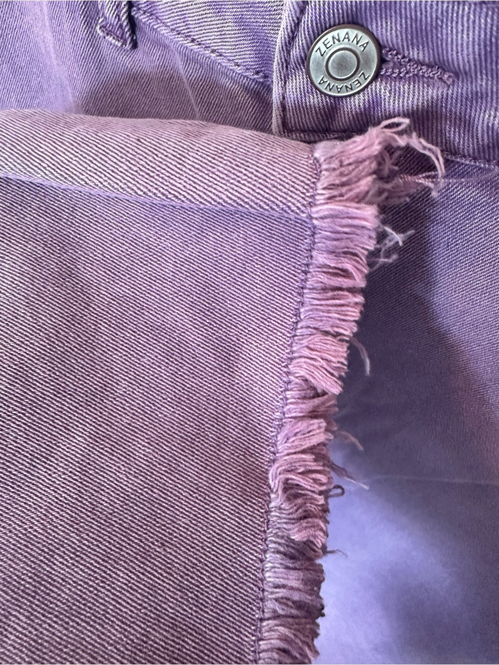 EUC💜Zenana Acid Washed Frayed Cutoff Hem Small Lt Plum - Picture 5 of 7